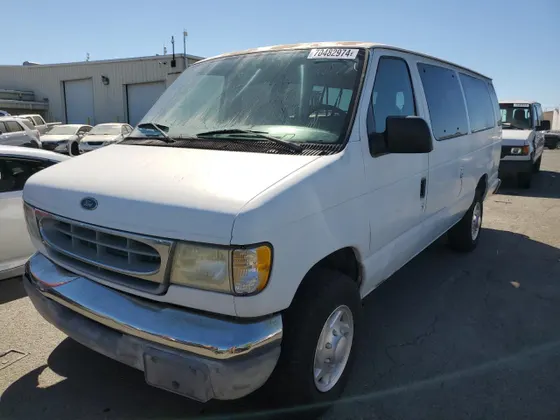 1999 Ford Club Wagon XL
