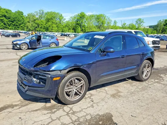 2022 Porsche Macan