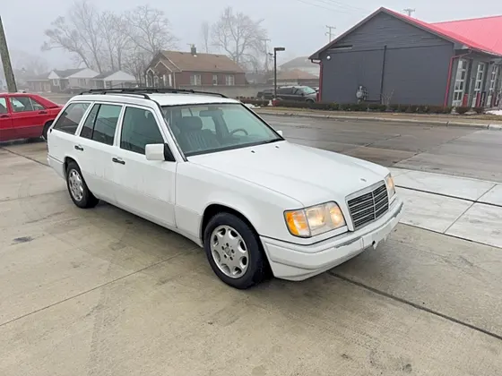 1995 Mercedes-Benz E