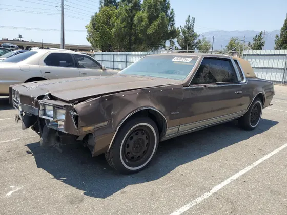 1985 Oldsmobile Toronado Custom Brougham
