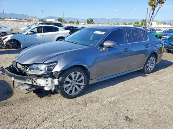 2016 Lexus GS 200t