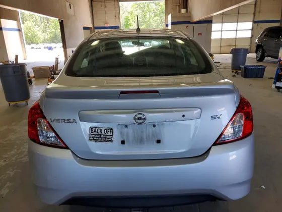 2018 Nissan Versa Sedan SV