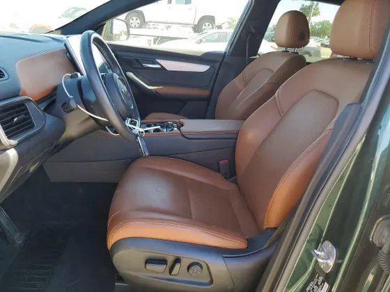 2023 VinFast VF 8 Plus