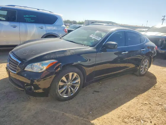 2012 INFINITI M35h Hybrid