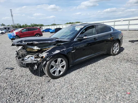 2009 Jaguar XF Luxury