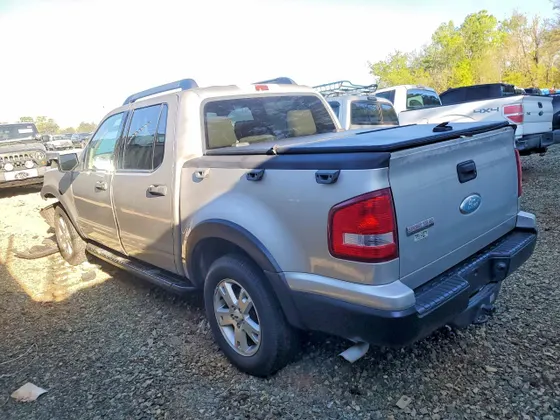 2007 Ford Explorer Sport Trac XLT
