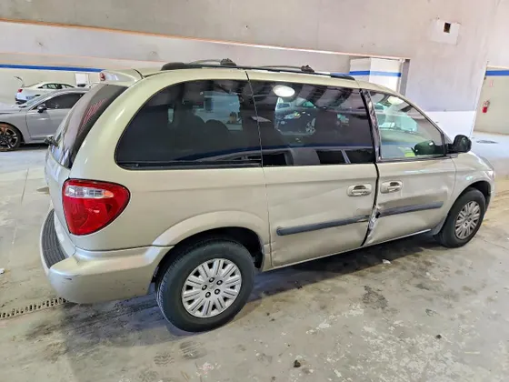 2006 Chrysler Town & Country SWB TOWN & COUNTRY