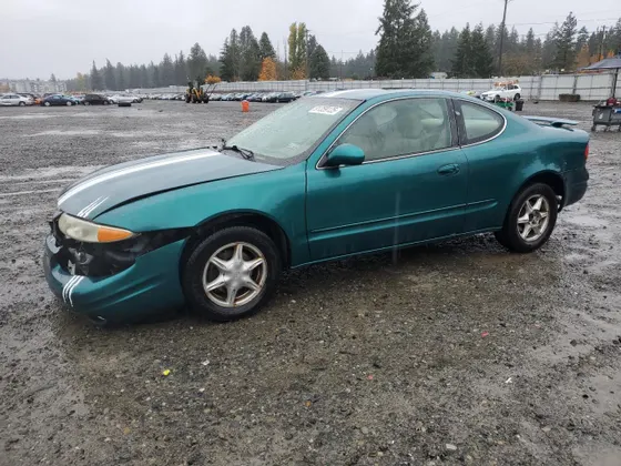 1999 Oldsmobile Alero GL1