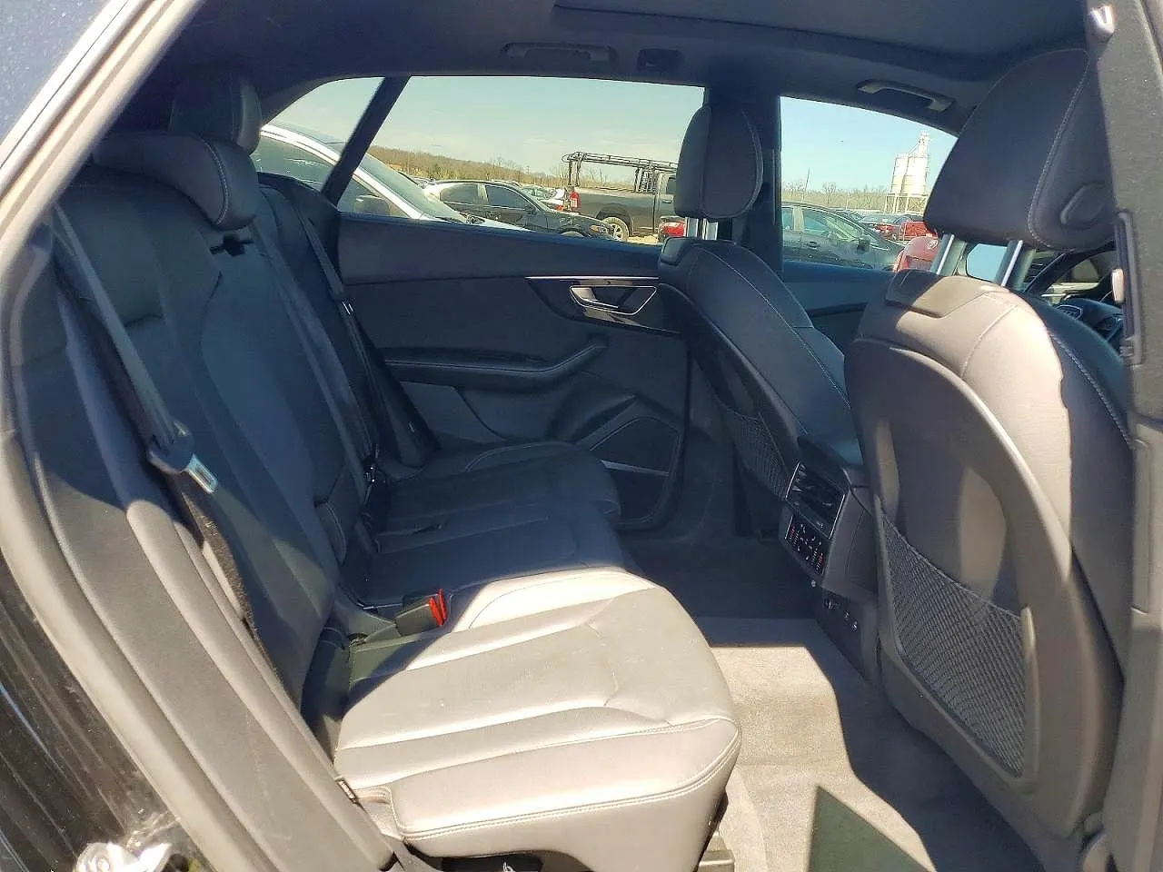 2022 Audi Q8 Premium Plus