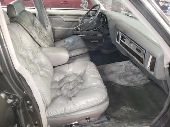 1983 Chrysler New Yorker 5th Ave Edition