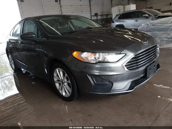 2020 Ford Fusion Hybrid SE