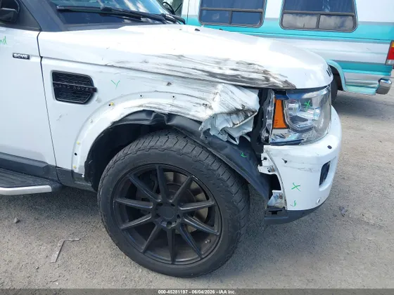 2014 Land Rover LR4 LUX