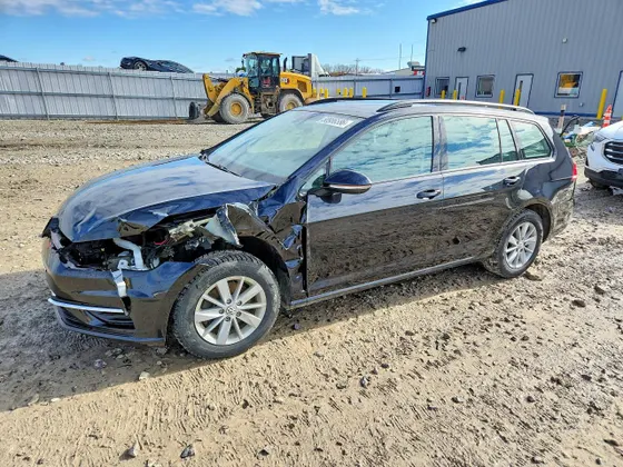 2018 Volkswagen Golf SportWagen S