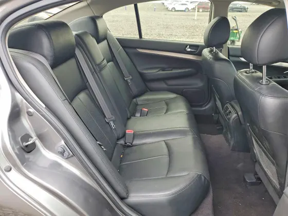 2013 INFINITI G37 Sedan x