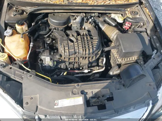 2013 Chrysler 200 LX
