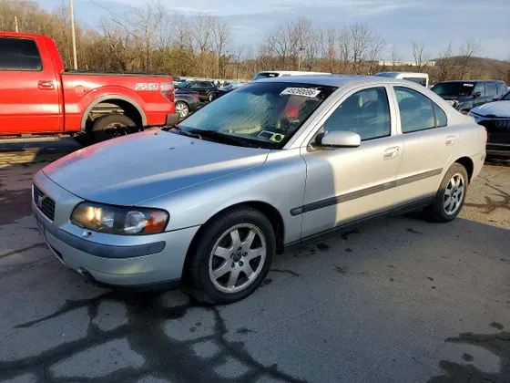 2004 Volvo S60