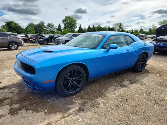 2016 Dodge Challenger SXT