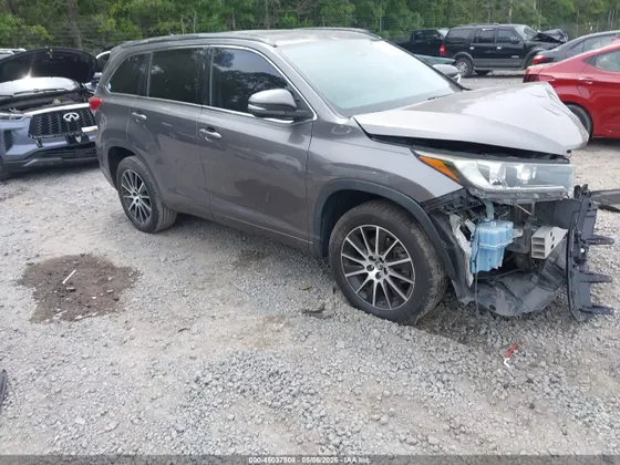 2017 Toyota Highlander XLE