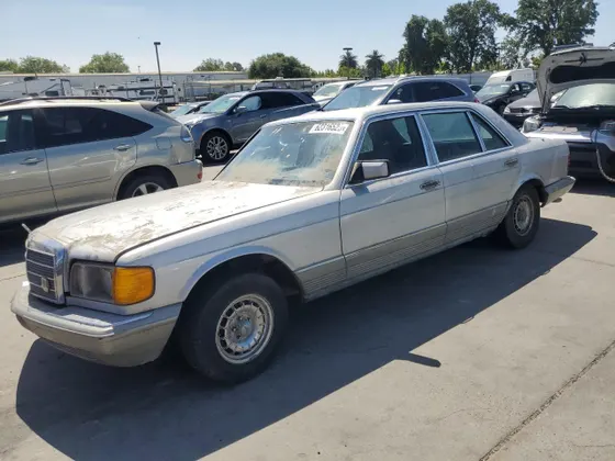 1983 Mercedes-Benz 380 SEL