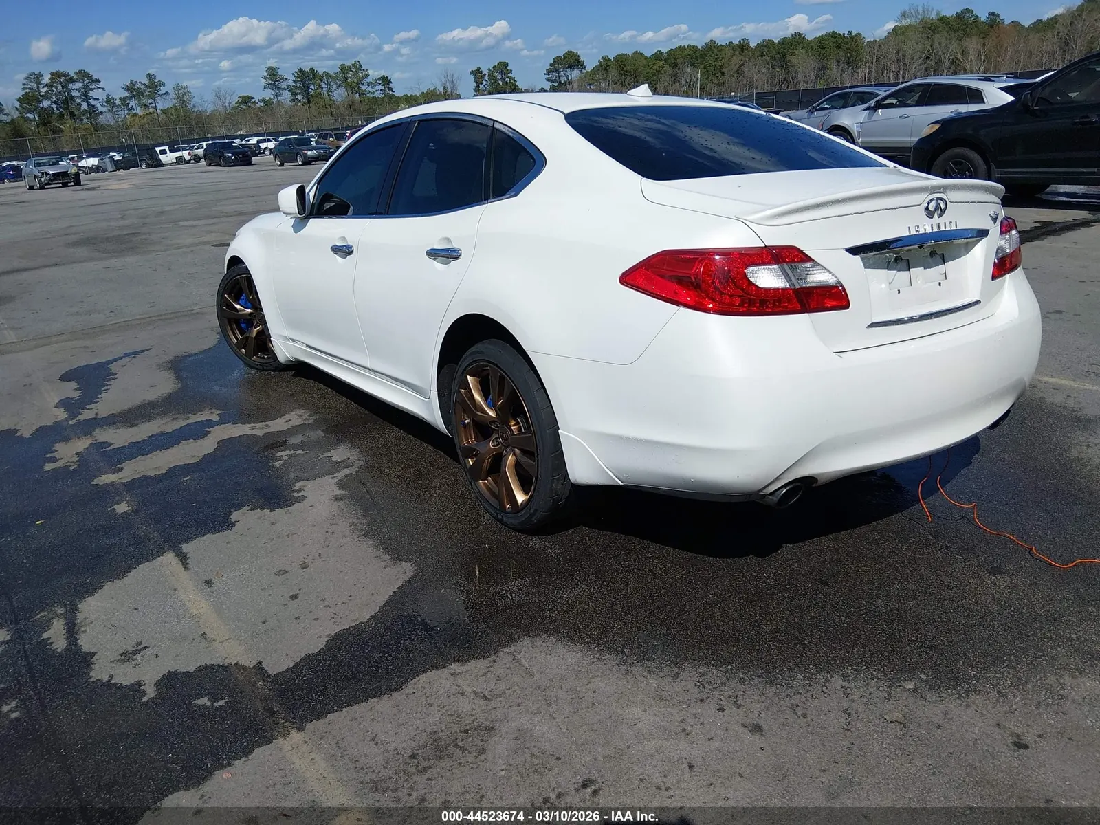 2012 INFINITI M56