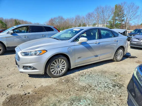 2015 Ford Fusion Energi SE Luxury