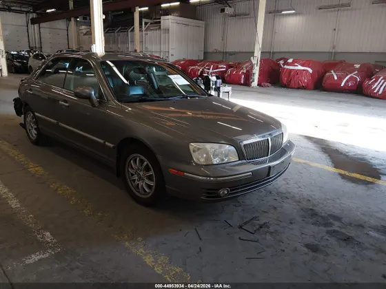 2004 Hyundai XG350 L