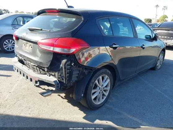 2017 Kia Forte5 LX