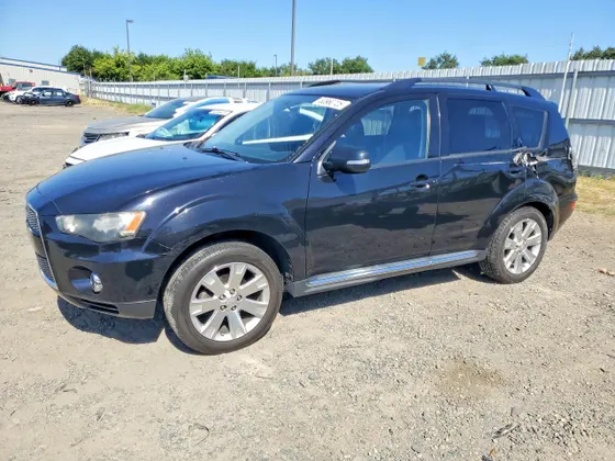 2011 Mitsubishi Outlander SE