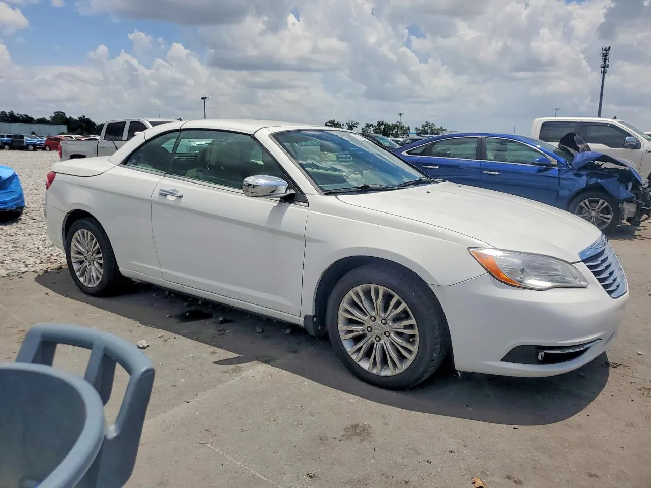2011 Chrysler 200 Limited