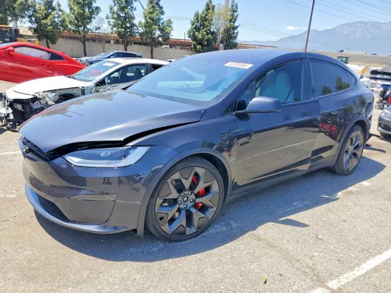 2026 Tesla Model X Plaid