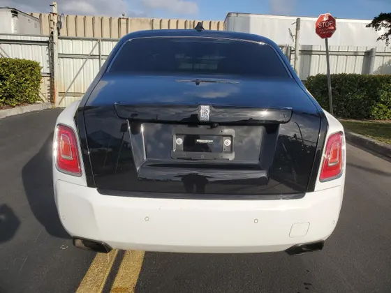 2022 Rolls-Royce Phantom