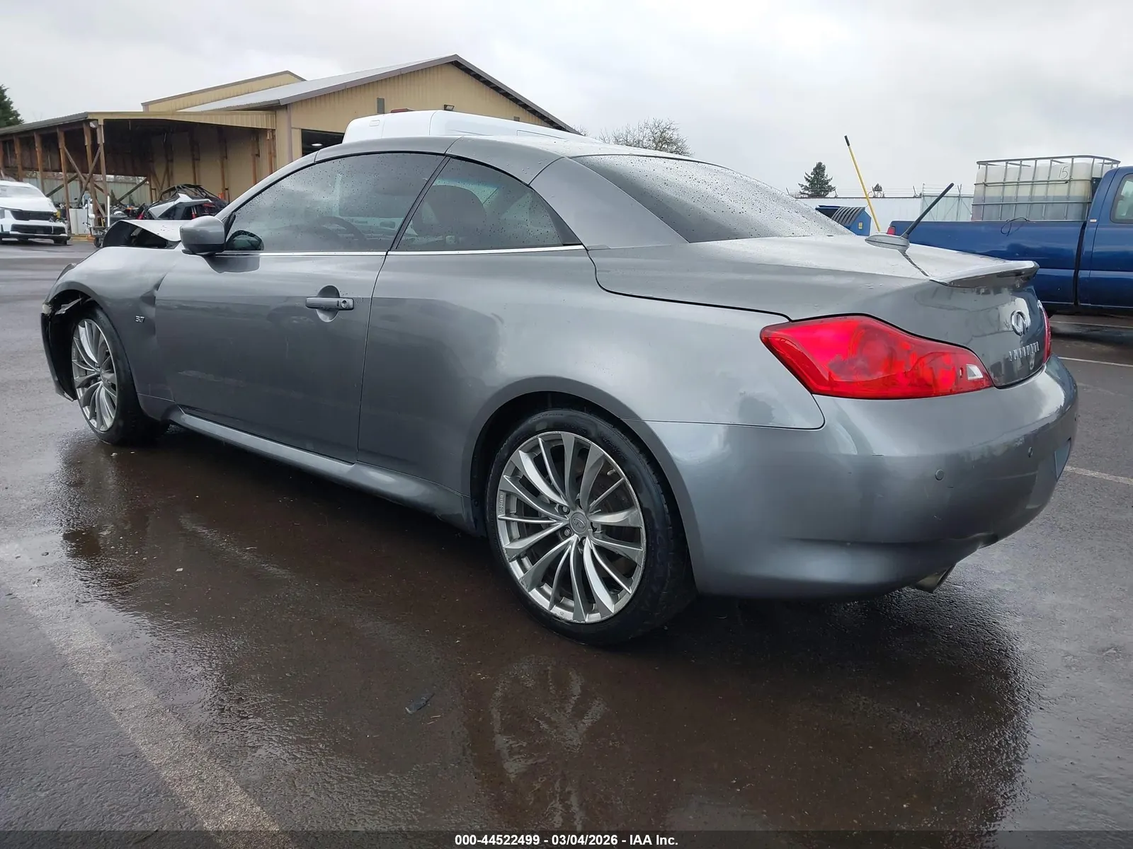 2015 INFINITI Q60 Convertible