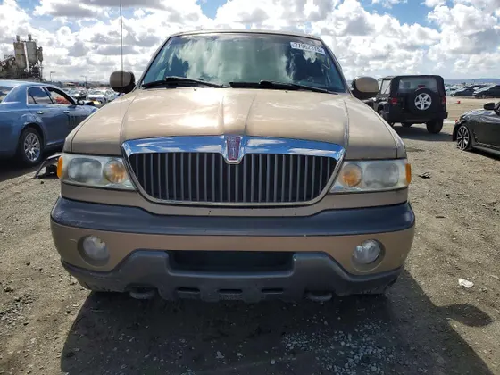 1999 Lincoln Navigator