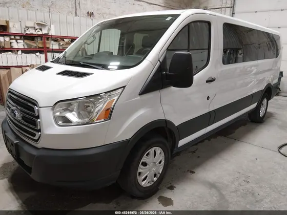 2015 Ford Transit Wagon XLT