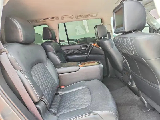 2019 INFINITI QX80 LUXE