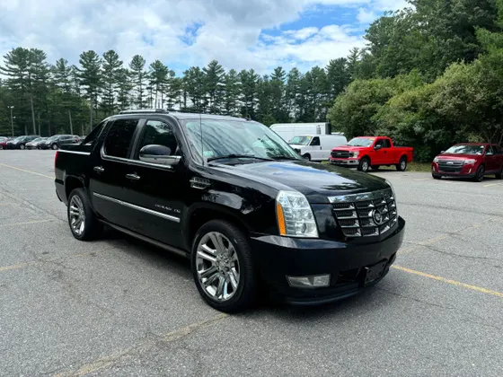 2011 Cadillac Escalade EXT Premium