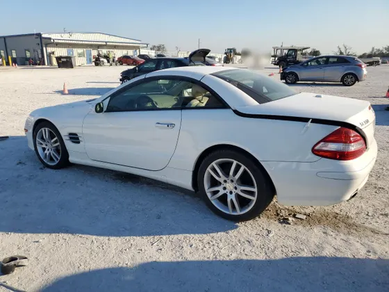 2008 Mercedes-Benz SL-Class V8