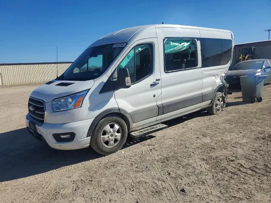2020 Ford Transit Wagon XLT