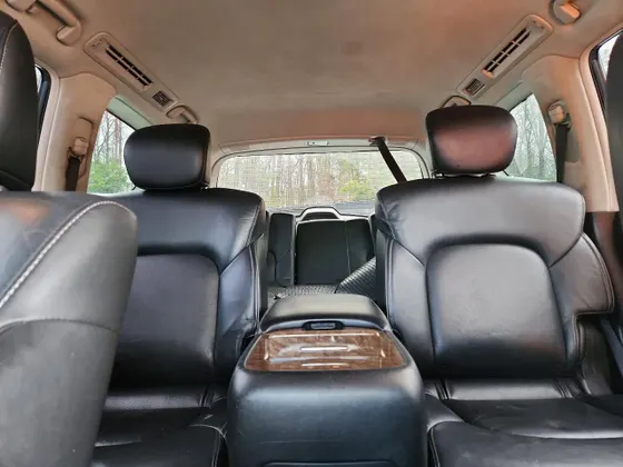 2017 INFINITI QX80