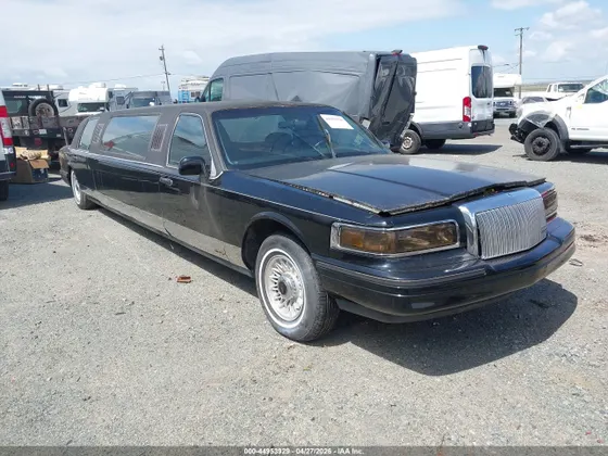 1996 Lincoln Town Car Executive