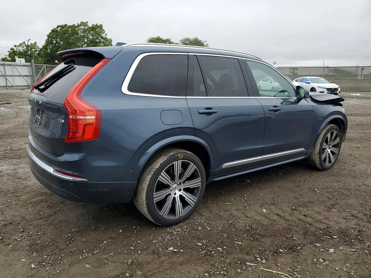 2025 Volvo XC90 Plug-In Hybrid Plus