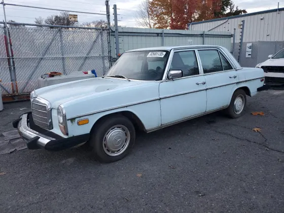 1974 Mercedes-Benz 240 240 D