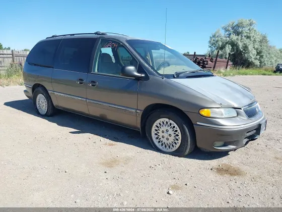 1997 Chrysler Town & Country LXi