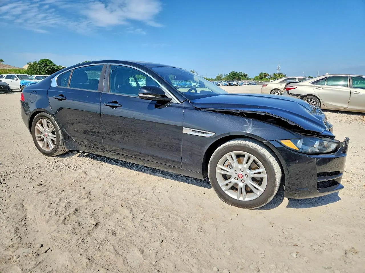 2017 Jaguar XE 25t Premium
