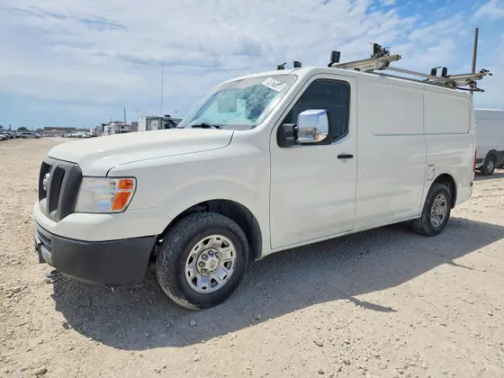 2021 Nissan NV Cargo SV