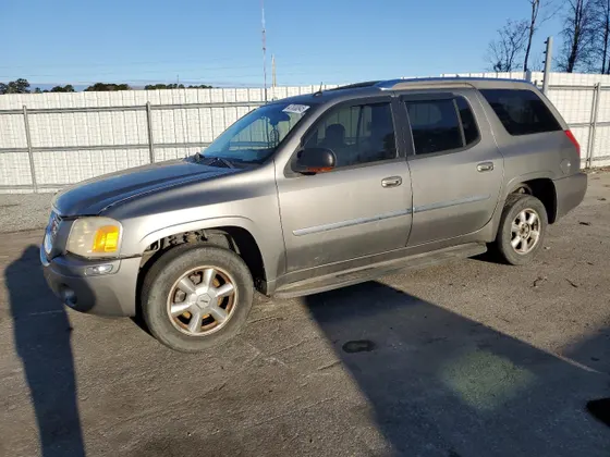 2005 GMC Envoy XUV SLE