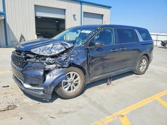 2023 Kia Carnival LX