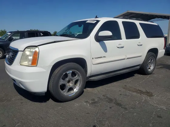 2008 GMC Yukon XL SLE w/3SA