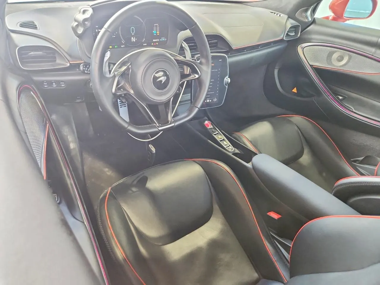 2023 McLaren Artura
