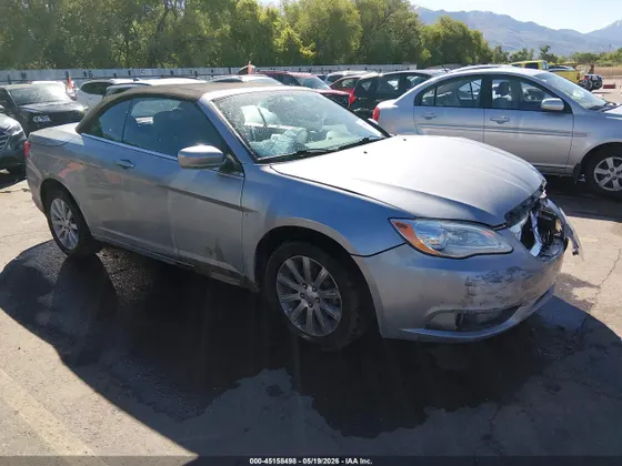 2014 Chrysler 200 Touring
